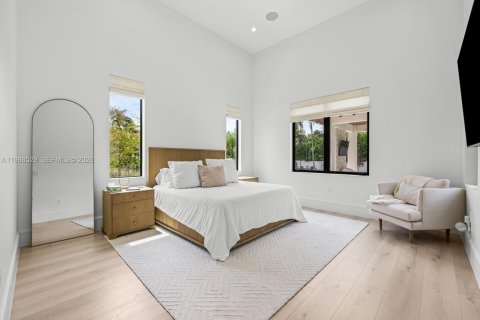 Casa en venta en Palmetto Bay, Florida, 6 dormitorios, 452.62 m2 № 2051560 - foto 15