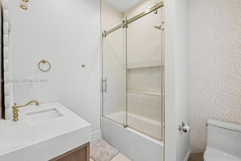 Casa en venta en Palmetto Bay, Florida, 6 dormitorios, 452.62 m2 № 2051560 - foto 24
