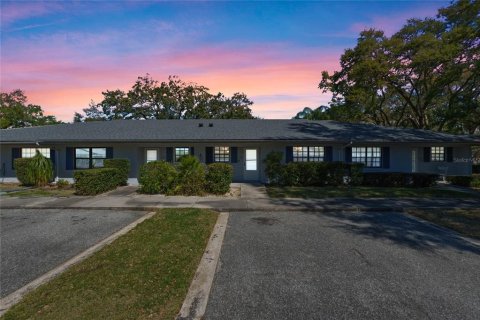 Touwnhouse à vendre à Eustis, Floride: 2 chambres, 94.48 m2 № 1734548 - photo 4