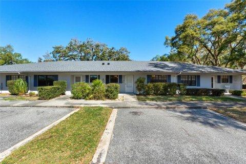 Touwnhouse à vendre à Eustis, Floride: 2 chambres, 94.48 m2 № 1734548 - photo 1