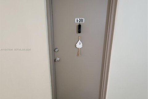 Copropriété à vendre à Miami, Floride: 2 chambres, 76.83 m2 № 2003946 - photo 2