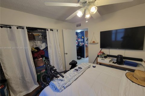 Copropriété à vendre à Miami, Floride: 2 chambres, 76.83 m2 № 2003946 - photo 15