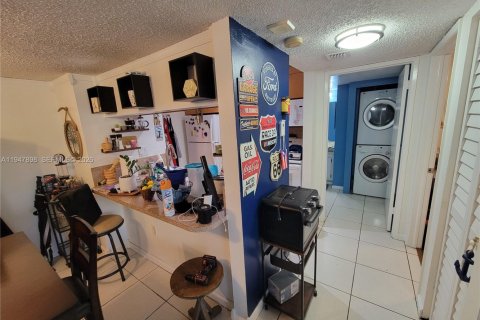 Copropriété à vendre à Miami, Floride: 2 chambres, 76.83 m2 № 2003946 - photo 9