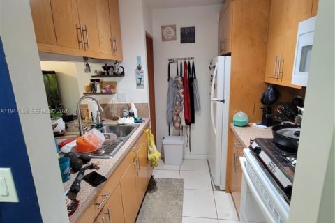 Copropriété à vendre à Miami, Floride: 2 chambres, 76.83 m2 № 2003946 - photo 10
