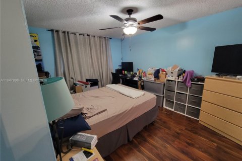 Copropriété à vendre à Miami, Floride: 2 chambres, 76.83 m2 № 2003946 - photo 21