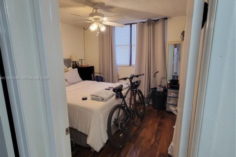 Copropriété à vendre à Miami, Floride: 2 chambres, 76.83 m2 № 2003946 - photo 13