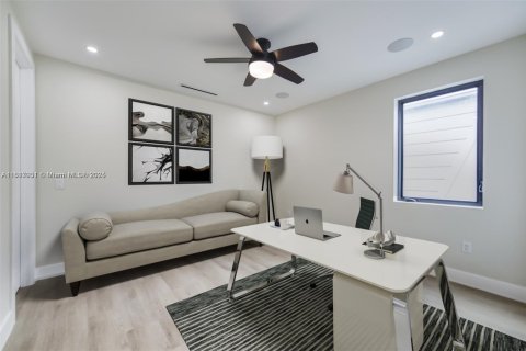 Adosado en alquiler en Fort Lauderdale, Florida, 4 dormitorios, 244.61 m2 № 1772595 - foto 20