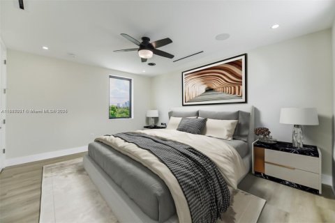 Adosado en alquiler en Fort Lauderdale, Florida, 4 dormitorios, 244.61 m2 № 1772595 - foto 16