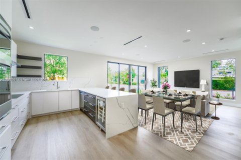 Adosado en alquiler en Fort Lauderdale, Florida, 4 dormitorios, 244.61 m2 № 1772595 - foto 5