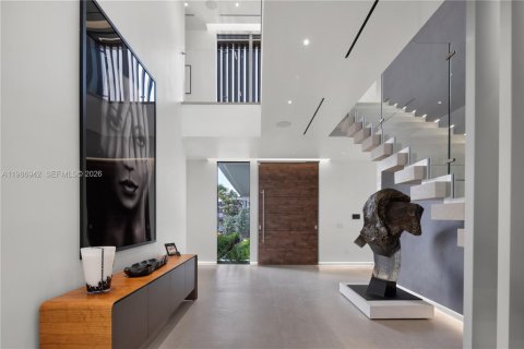 Villa ou maison à vendre à Hallandale Beach, Floride: 8 chambres, 728.35 m2 № 2048880 - photo 12