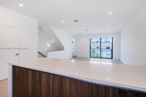 Condo in Fort Lauderdale, Florida, 2 bedrooms № 2176380 - photo 9