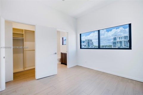 Condo in Fort Lauderdale, Florida, 2 bedrooms № 2176380 - photo 18