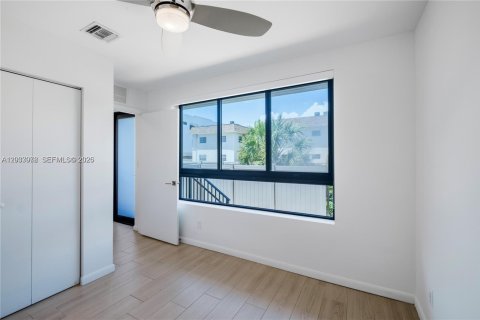 Condo in Fort Lauderdale, Florida, 2 bedrooms № 2176380 - photo 24