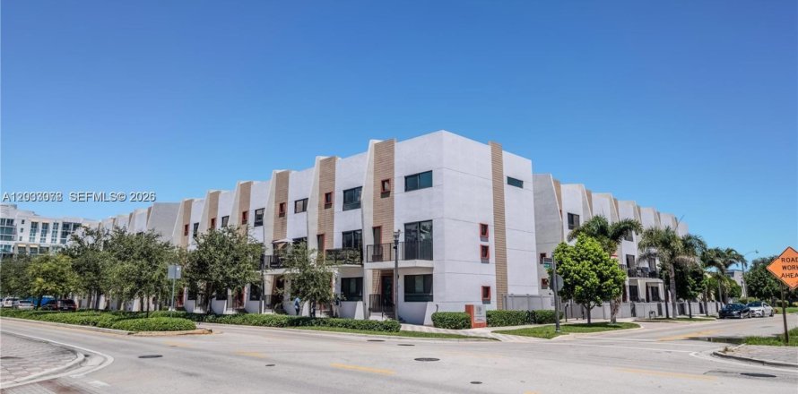 Condo in Fort Lauderdale, Florida, 2 bedrooms № 2176380