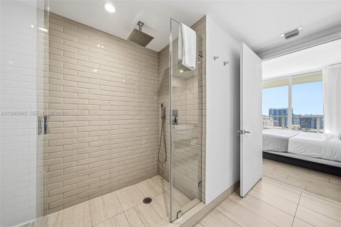 Condominio en venta en Hollywood, Florida, 2 dormitorios, 98.48 m2 № 2020855 - foto 13