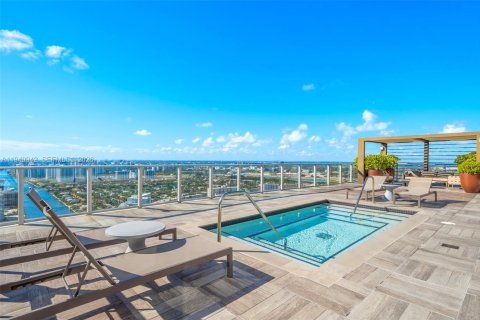 Condominio en venta en Hollywood, Florida, 2 dormitorios, 98.48 m2 № 2020855 - foto 21