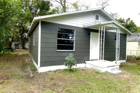 House in Jacksonville, Florida 2 bedrooms, 88.44 sq.m. № 855256 - photo 1