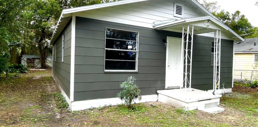 House in Jacksonville, Florida 2 bedrooms, 88.44 sq.m. № 855256