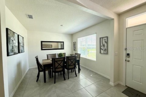 House in Tavares, Florida 5 bedrooms, 248.42 sq.m. № 1847999 - photo 13