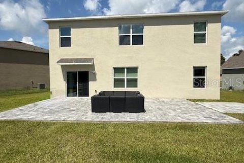 House in Tavares, Florida 5 bedrooms, 248.42 sq.m. № 1847999 - photo 2