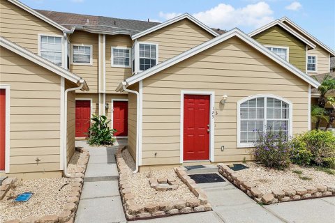 Townhouse in Davenport, Florida 3 bedrooms, 130.06 sq.m. № 2266527 - photo 4
