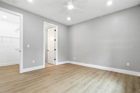 Villa ou maison à louer à Tampa, Floride: 3 chambres, 139.35 m2 № 1853545 - photo 11