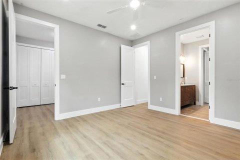 Villa ou maison à louer à Tampa, Floride: 3 chambres, 139.35 m2 № 1853545 - photo 12
