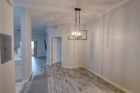 Condo in Davenport, Florida, 2 bedrooms № 2108002 - photo 29