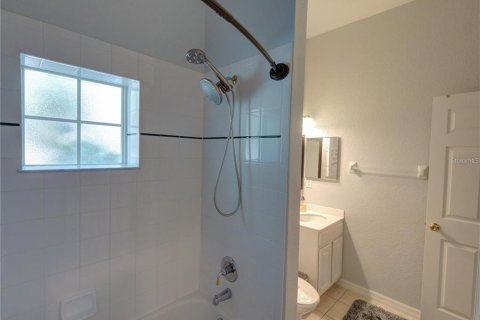 Condo in Davenport, Florida, 2 bedrooms № 2108002 - photo 12
