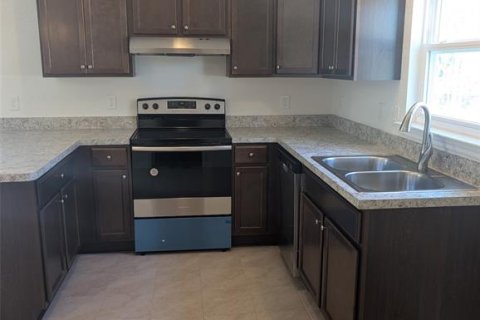 House in Dunnellon, Florida 3 bedrooms, 93.18 sq.m. № 1574401 - photo 4