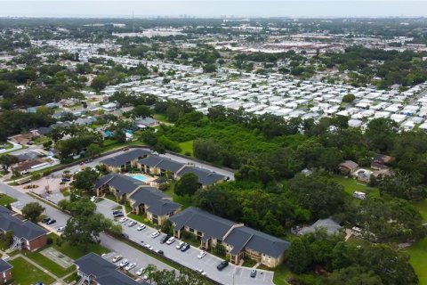 Condo in Largo, Florida, 3 bedrooms  № 1810823 - photo 10