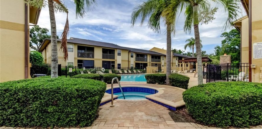 Condo in Largo, Florida, 3 bedrooms  № 1810823
