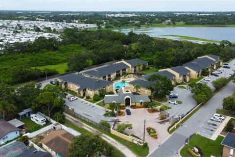 Condo in Largo, Florida, 3 bedrooms  № 1810823 - photo 7