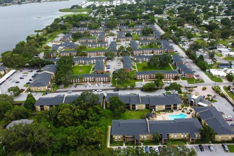 Condo in Largo, Florida, 3 bedrooms  № 1810823 - photo 13