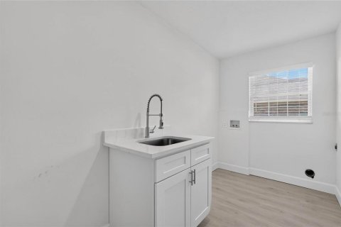 Villa ou maison à vendre à Palm Coast, Floride: 4 chambres, 275.36 m2 № 2203800 - photo 30