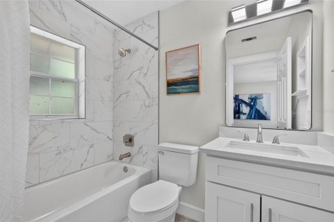 Villa ou maison à vendre à Palm Coast, Floride: 4 chambres, 275.36 m2 № 2203800 - photo 29
