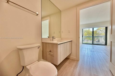 Снять в аренду квартиру в Майами, Флорида 2 спальни, 94.48м2, № 1971293 - фото 28
