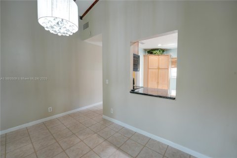 Casa en alquiler en Dania Beach, Florida, 3 dormitorios, 218.32 m2 № 1949221 - foto 17