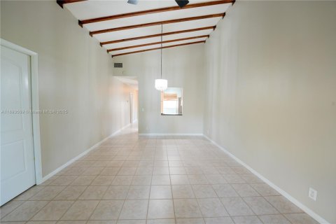 Casa en alquiler en Dania Beach, Florida, 3 dormitorios, 218.32 m2 № 1949221 - foto 22