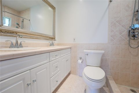 Casa en alquiler en Dania Beach, Florida, 3 dormitorios, 218.32 m2 № 1949221 - foto 24
