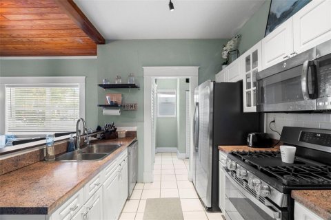 Casa en venta en Tampa, Florida, 3 dormitorios, 117.89 m2 № 1795672 - foto 15