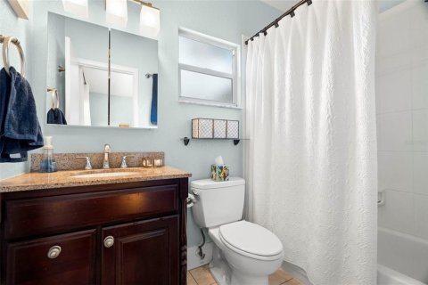 Casa en venta en Tampa, Florida, 3 dormitorios, 117.89 m2 № 1795672 - foto 18