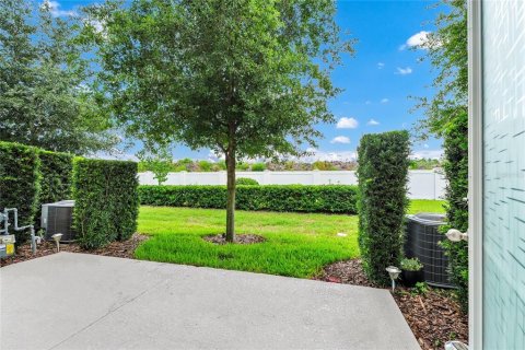 Touwnhouse à vendre à Davenport, Floride: 3 chambres, 156.26 m2 № 2148006 - photo 3