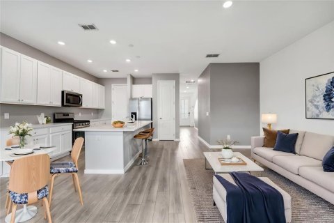 Touwnhouse à vendre à Davenport, Floride: 3 chambres, 156.26 m2 № 2148006 - photo 8