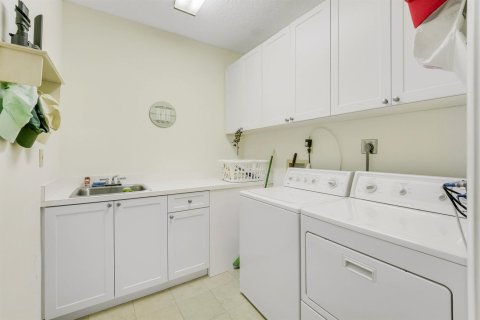 Condominio en venta en Palm Beach Gardens, Florida, 3 dormitorios, 182.83 m2 № 2254639 - foto 27