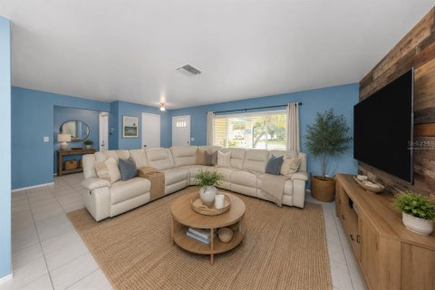 Villa ou maison à vendre à New Port Richey, Floride: 3 chambres, 144.56 m2 № 2258304 - photo 2