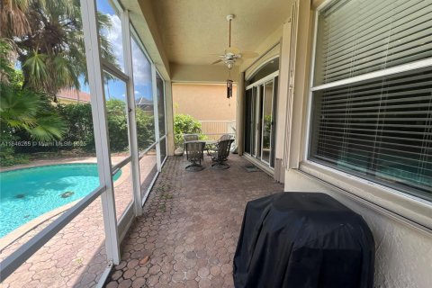 House in Delray Beach, Florida 2 bedrooms, 191.1 sq.m. № 1847766 - photo 24