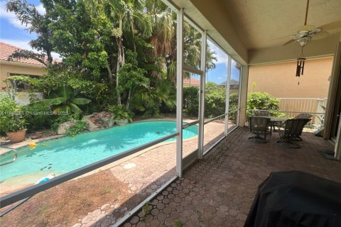 House in Delray Beach, Florida 2 bedrooms, 191.1 sq.m. № 1847766 - photo 25
