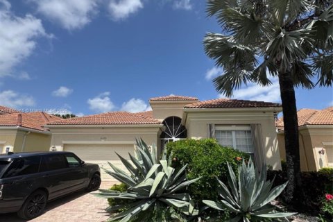 House in Delray Beach, Florida 2 bedrooms, 191.1 sq.m. № 1847766 - photo 21