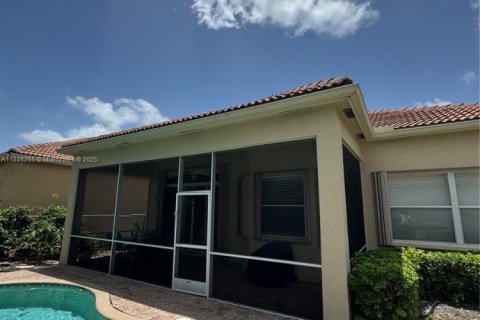 House in Delray Beach, Florida 2 bedrooms, 191.1 sq.m. № 1847766 - photo 19